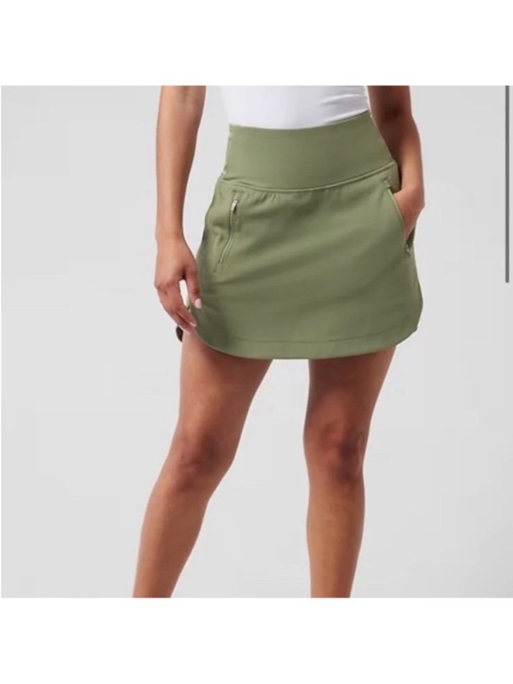 Athleta Fairway Golf Skort 18”. Sz L